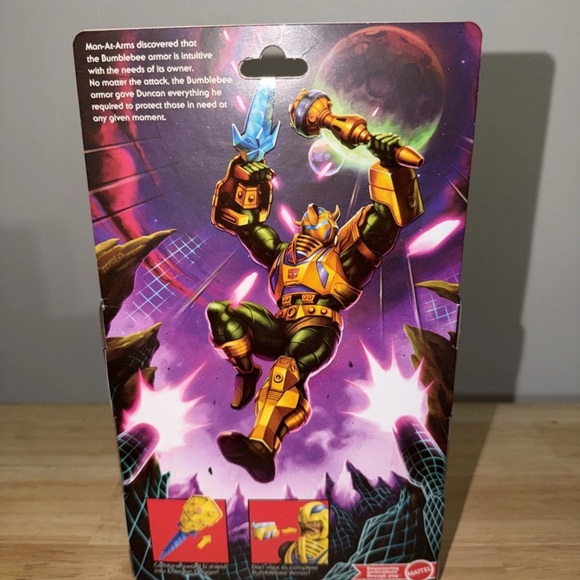 Mattel Bumblebee Armor Man-At-Arms Yellow and Red Action Figure - Picture 3 of 3
